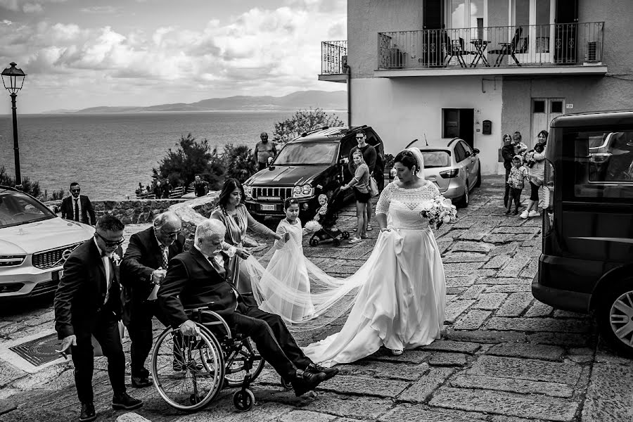 Fotografo di matrimoni Daria Manuedda (dariaphoto92). Foto del 11 aprile