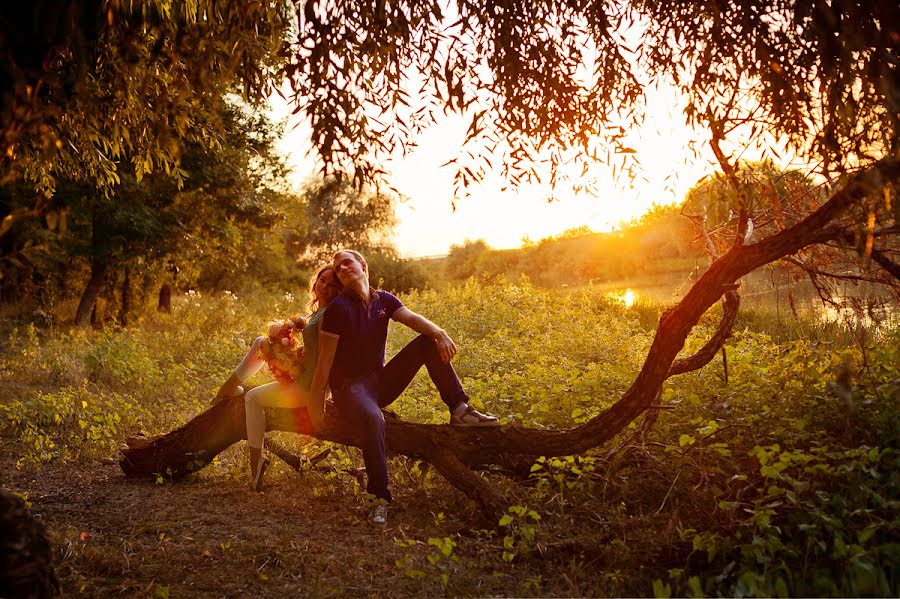 Fotógrafo de casamento Inna Bezzubikova (innochka-thebest). Foto de 13 de setembro 2015