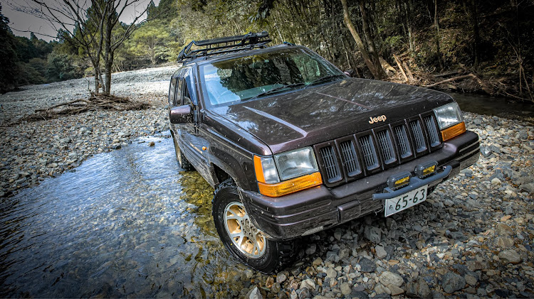 グランドチェロキーのZJ40・キャンプ仕様・グラントレックMT2・グランドチェロキー・JEEPに関するカスタム事例の投稿画像5枚目