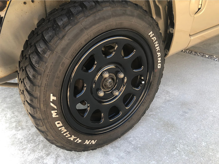 ネイキッドのダイハツ・ネイキッド・DIY・ホイールキャップ・お盆休み終了に関するカスタム事例の投稿画像4枚目