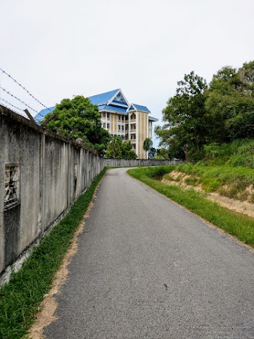 Bukit Besar Hiking Trailhead