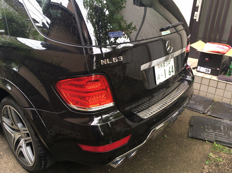 Mクラスのテールランプ交換・LED・ML63AMG・W164・DIYに関するカスタム事例の投稿画像2枚目