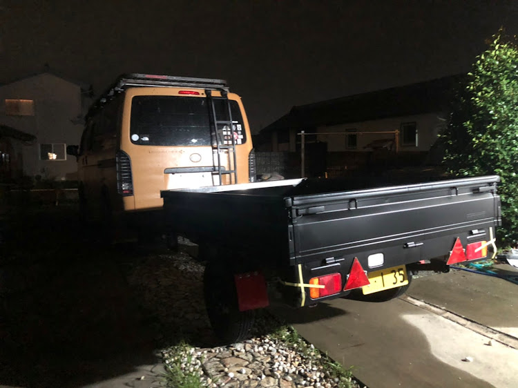 ハイエースのトレーラー・塗装DIY・梅雨明けに関するカスタム事例の投稿画像11枚目