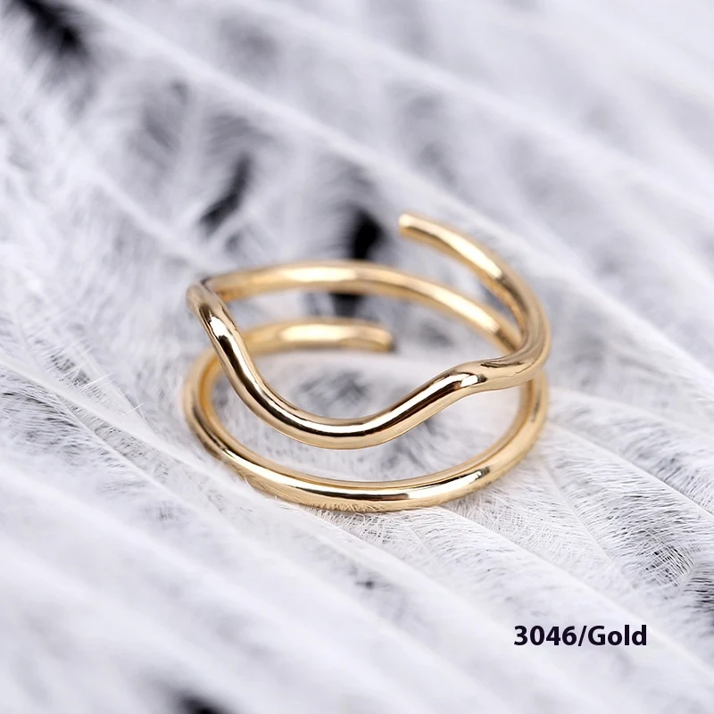 Bague d'ongle femme mode Ornement de capuchon d'ongle. Sublimez vos ongles avec cet accessoire tendance qui ajoute une touche unique et sophistiquée à votre style.