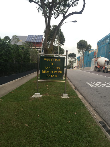 Welcome to Pasir Ris Beach Park