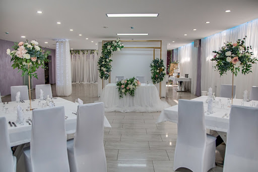 Banquet room