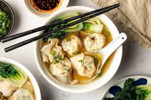 Veg Wonton Pepper Soup