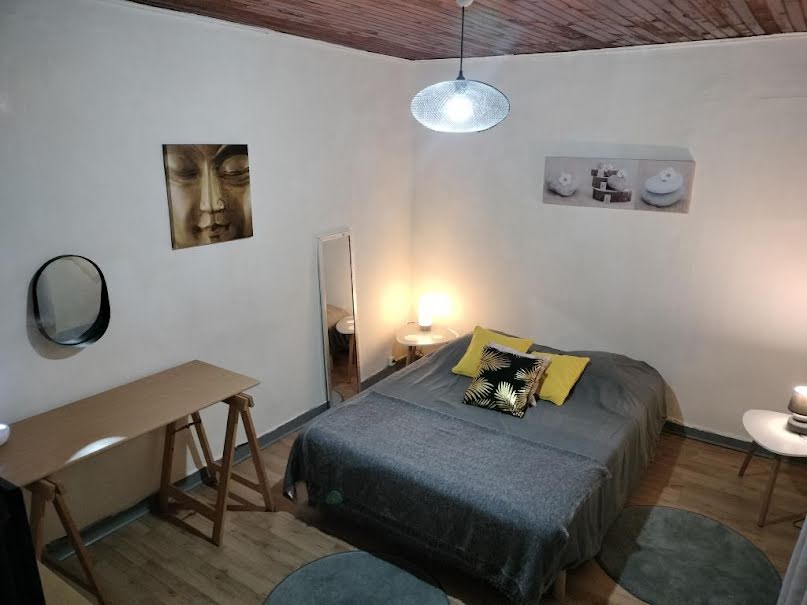 Location meublée appartement 1 pièce 30 m² à Marseille 9ème (13009), 600 €