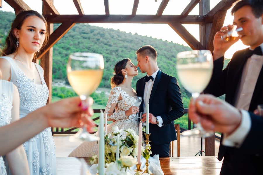 Wedding photographer Katerina Pichukova (pichukova). Photo of 15 June 2019