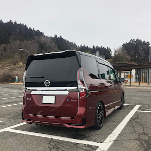 セレナ