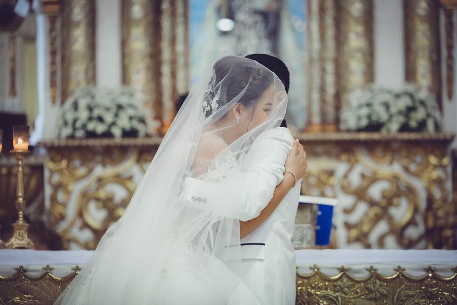 Fotografo di matrimoni Jhun Lirio (jhunlirio). Foto del 30 gennaio 2019