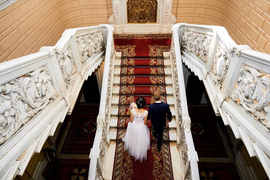 Fotógrafo de casamento Katya Komissarova (katy). Foto de 11 de dezembro 2019