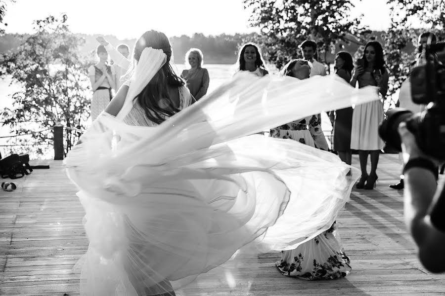 Fotógrafo de bodas Mikhail Simonov (simonovm). Foto del 27 de agosto 2018