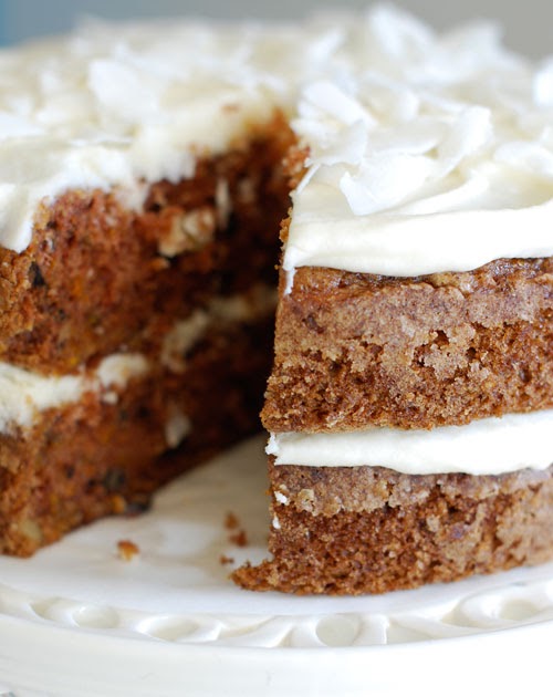 Lilly & Louise: Because Baking is Creative: Carrot Cake (Again)