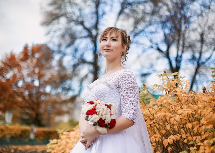 Wedding photographer Yuliya Burdakova (juliburdakova). Photo of 28 January 2018