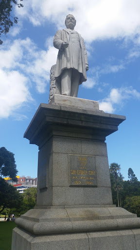 The Sir George Grey Statue