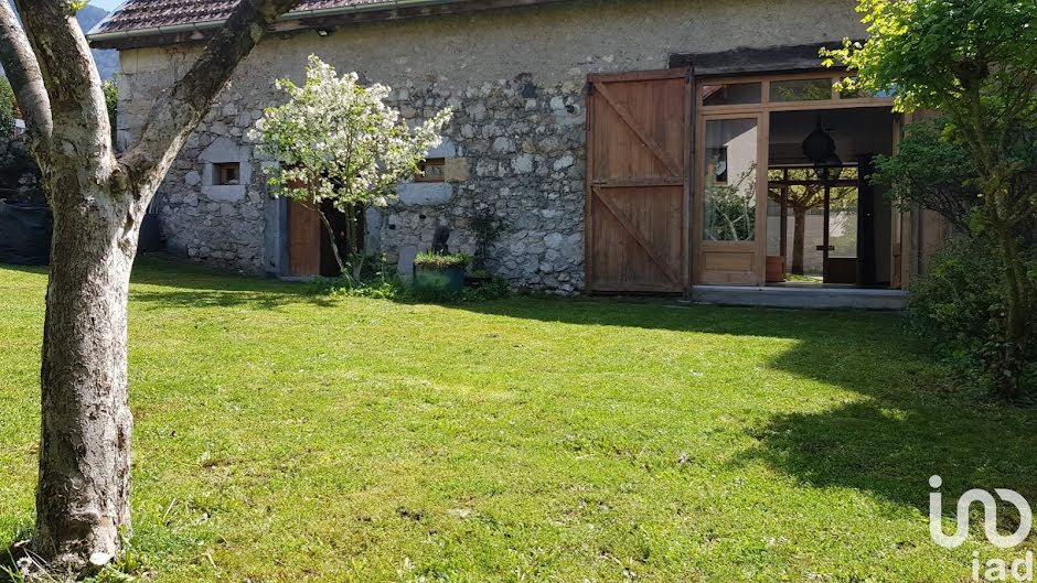 Vente maison 6 pièces 130 m² à Gruffy (74540), 545 000 €