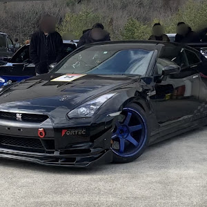 NISSAN GT-R R35