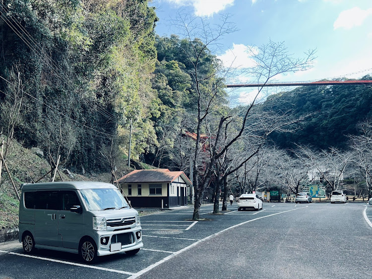 NV100クリッパー リオのいつもイイネ&コメントありがとうございます🙇‍♂️・2月もよろしくお願いします・滝・吊り橋コラボ・夕日に関するカスタム事例の投稿画像3枚目