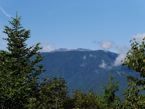 奥に赤石岳