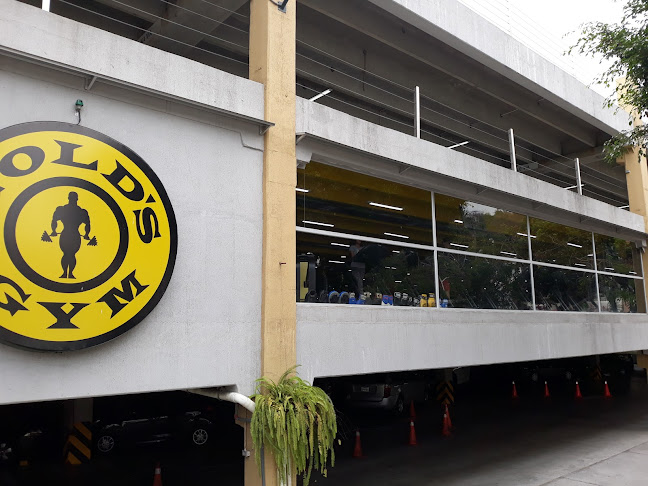 Gold's Gym - Gimnasio