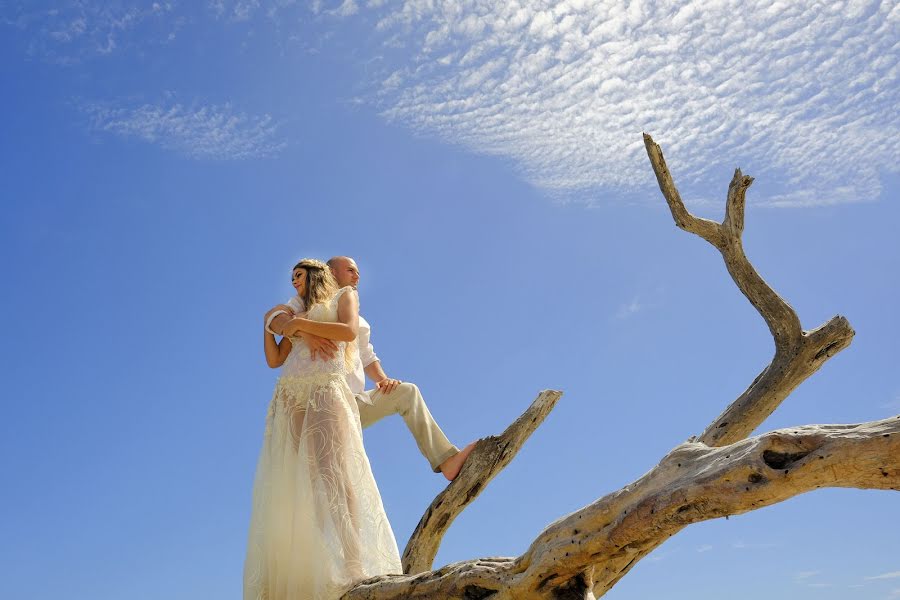 Fotografo di matrimoni Alessandro Di Sante (sandrodisante). Foto del 13 dicembre 2017