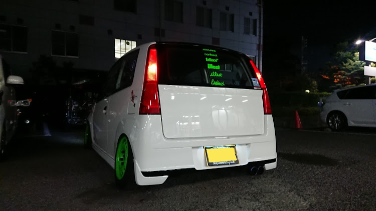 ミラの塗り分け・バンパー塗装・DIY・ダイハツに関するカスタム事例の投稿画像1枚目