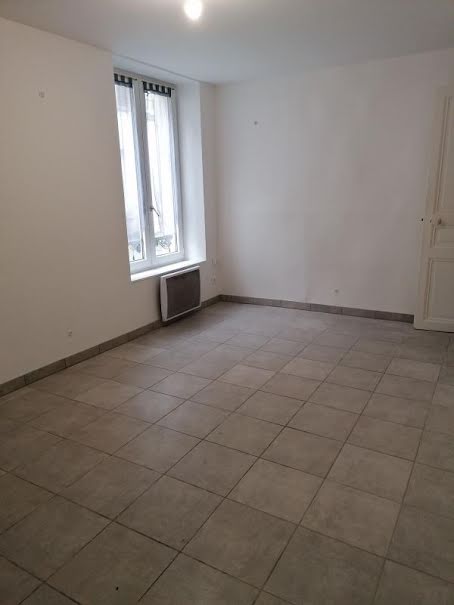 Location  appartement 3 pièces 52 m² à La Ferté-sous-Jouarre (77260), 720 €