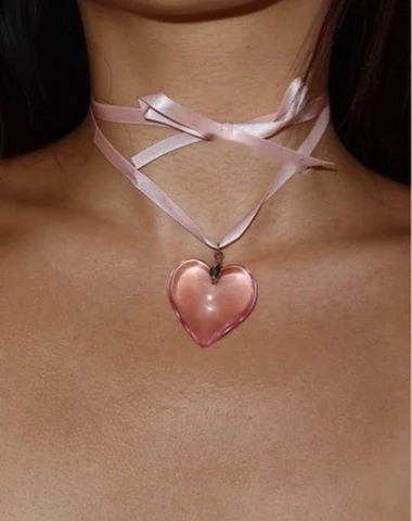 Collier cœur transparent à nœud pou - 0