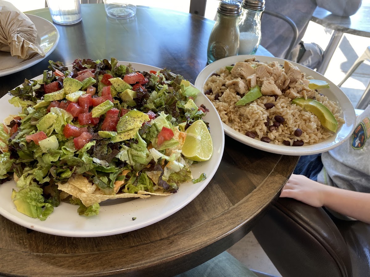 Nachos de Maria and Kids' kindness bowl