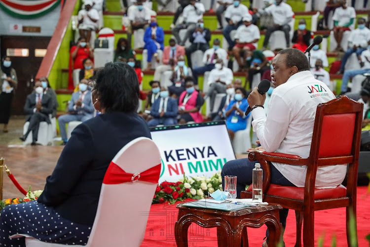 President Uhuru Kenyatta speaks to the youth at the Bomas of Kenya during the Kenya Ni Mimi launch.