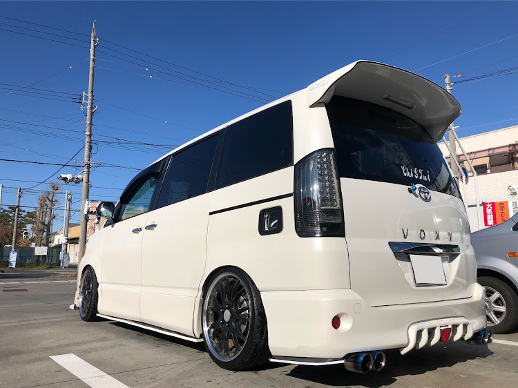 ヴォクシーのDIY・初洗車・今後の方針・維持りに関するカスタム事例の投稿画像3枚目