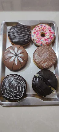 Mad Over Donuts photo 4