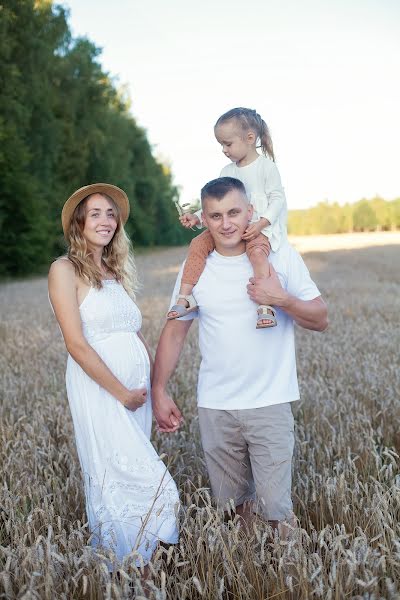 Wedding photographer Olga Usacheva (hqwjyrr). Photo of 10 March 2021