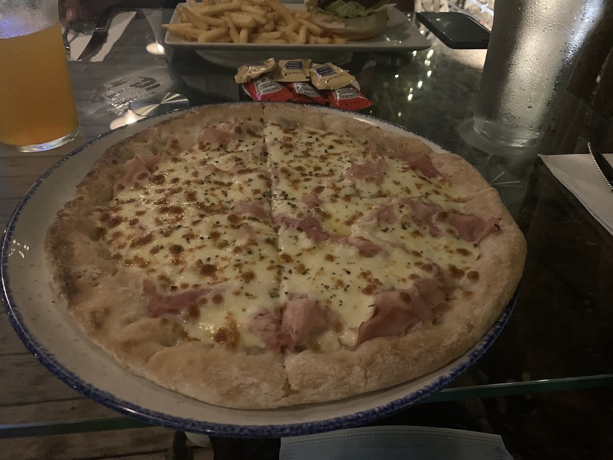 Custom cheese and ham pizza (Im allergic to tomato as well)