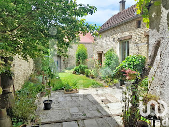 maison à Cruzy-le-Châtel (89)