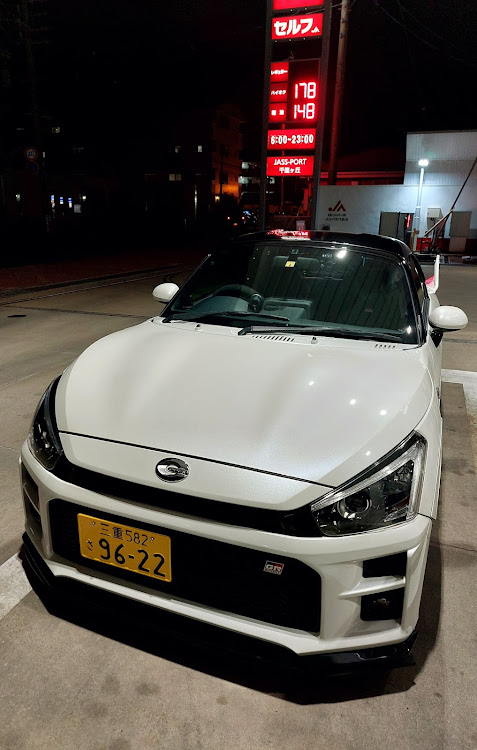 コペンのガソスタは盛れる？・気分転換♪・コペン好きな人と繋がりたい・GRコペン　LA400に関するカスタム事例の投稿画像2枚目