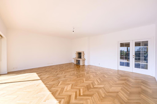 Appartement avec terrasse et piscine 4
