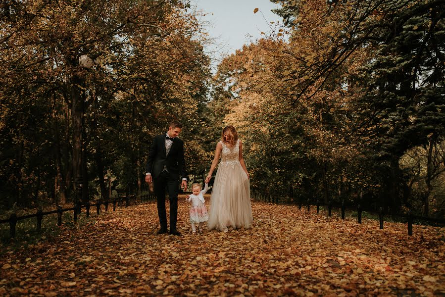 Wedding photographer Jakub Ćwiklewski (jakubcwiklewski). Photo of 22 October 2017