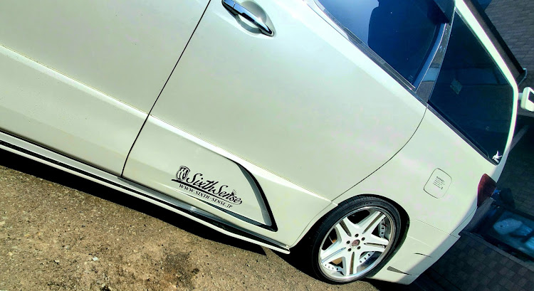 アルファードのアルファード・札幌・車が好きな人と繋がりたい・シックスセンスに関するカスタム事例の投稿画像1枚目