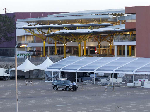 An empty car-parking yard at Garden City shopping mall in Nairobi on September 8, 2015 /REUTERS