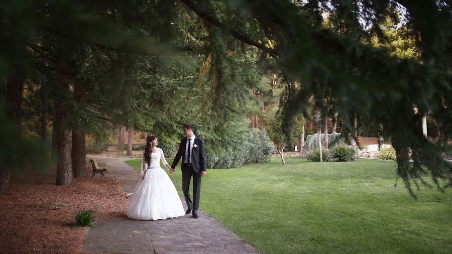 Fotografo di matrimoni Katerina Fesenko (katerinafesenko). Foto del 13 marzo 2015