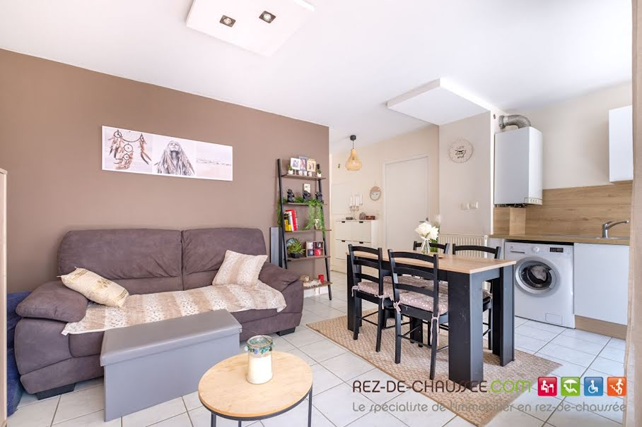 Vente appartement 2 pièces 39 m² à Decines-charpieu (69150), 192 000 €