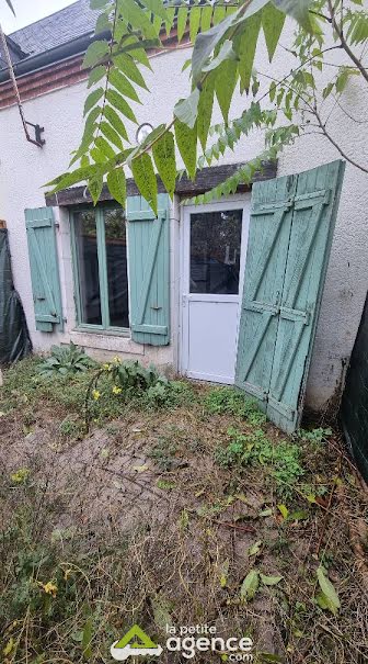 Vente maison 3 pièces 48 m² à Vierzon (18100), 53 000 €