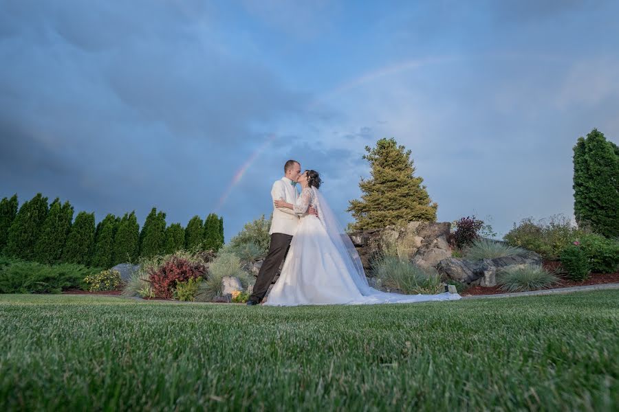 Fotografo di matrimoni Adan Vargas (adanvargas). Foto del 13 dicembre 2017