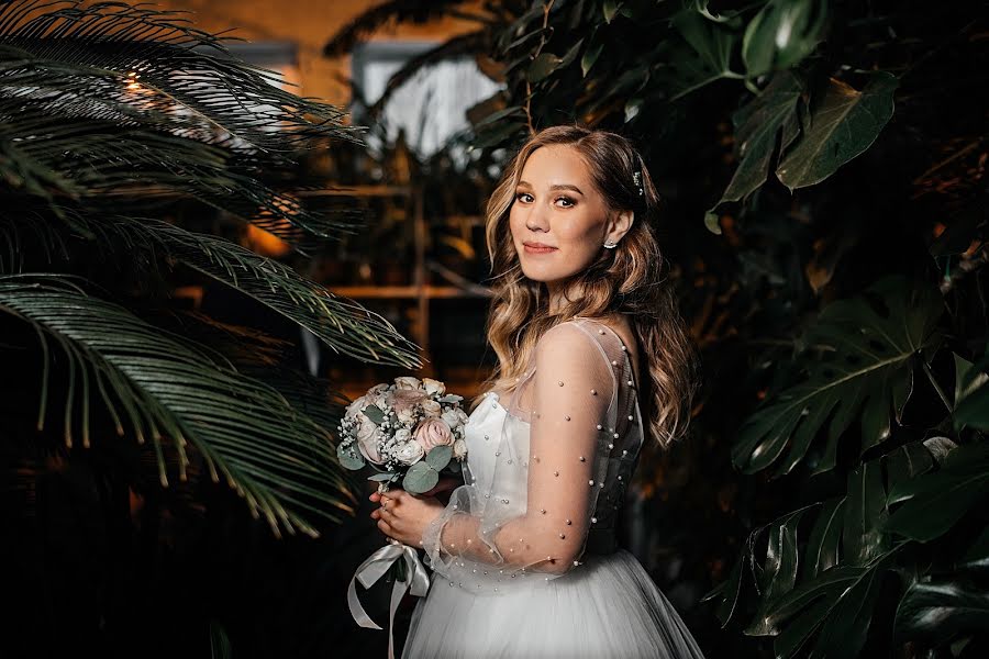 Fotógrafo de casamento Elena Pozharova (pozharovalena). Foto de 24 de fevereiro 2021