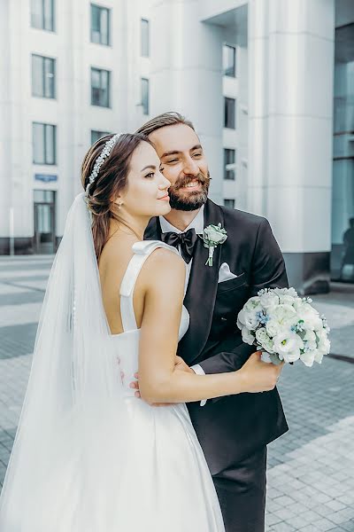 Wedding photographer Vitaliy Ushakov (ushakovitalii). Photo of 27 April 2022