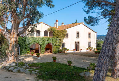 Farmhouse with pool 2