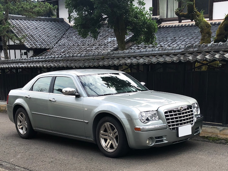 300Cの300C・オイル交換・整備・修理・パーツ交換に関するカスタム事例の投稿画像1枚目