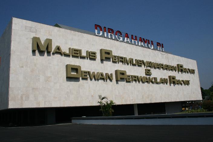 Gedung DPR MPR dan DPD Senayan Indonesia